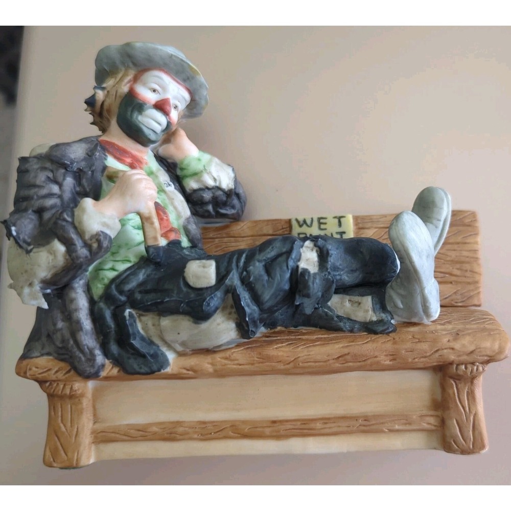 Emmett Kelly Jr. "Hobo Clown" on‎ Wet Paint Bench Porcelain Figurine Flambro